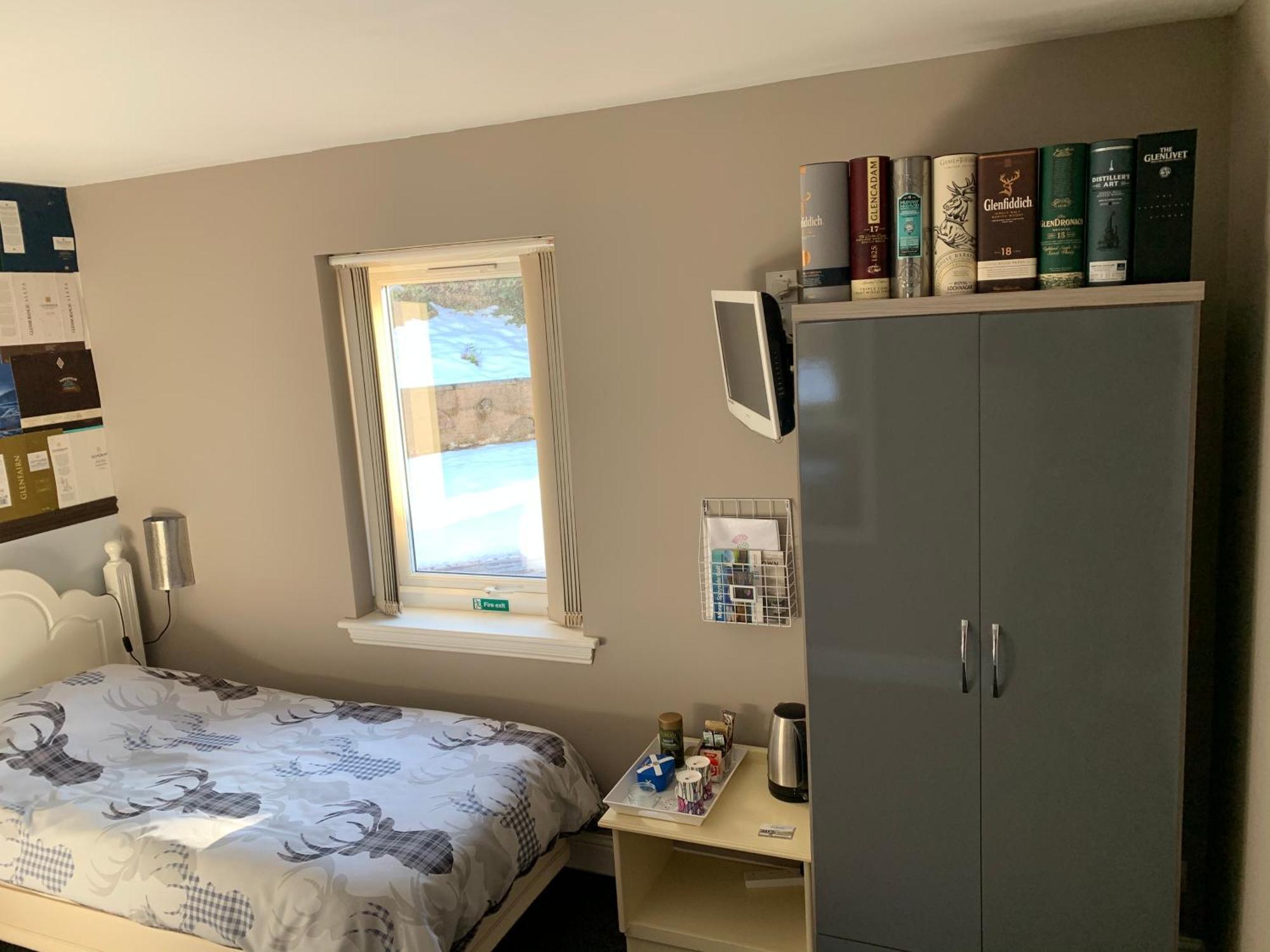 דאפטאון The Gables Whisky B&B חדר תמונה